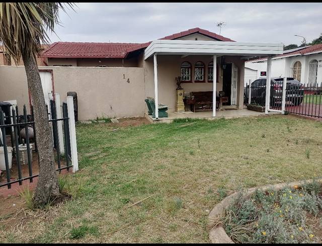 2 bed property to rent in ORMONDE